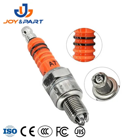 Motorrad -Zündkerze Auto -Teile A7TC A7TJC 3 Elektrode 50cc - 150cc -heiße dreistufige Zündkerze