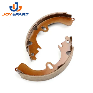 Heißverkauf lang anhaltende Autoteile Reparatur Spring OEM 04495-01011 LKW-Bremsschuhe