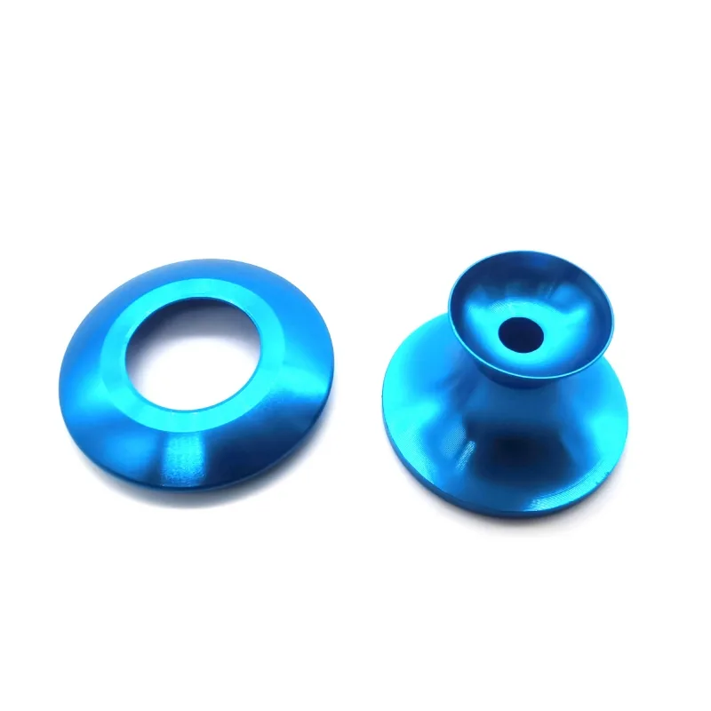 Spule und Ring aus eloxiertem Aluminium